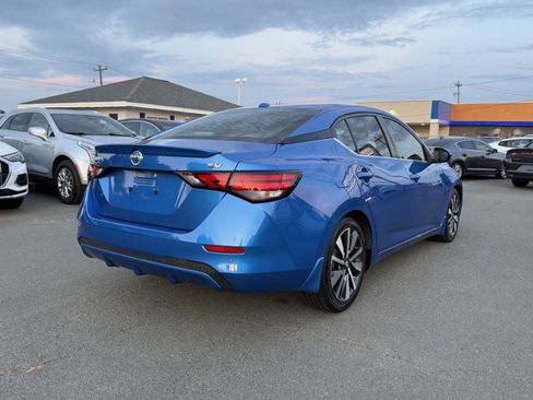 Used 2021 Nissan Sentra SV w/ SV Premium Package FWD image 6