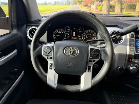 Used 2018 Toyota Tundra SR5 image 14
