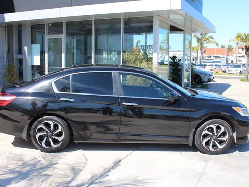Used 2016 Honda Accord EX-L image 10