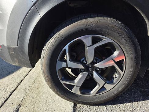 Used 2020 Kia Sportage LX w/ LX Popular Package image 3