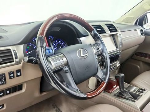 Used 2017 Lexus GX 460 Premium w/ Premium Package AWD/4WD image 48