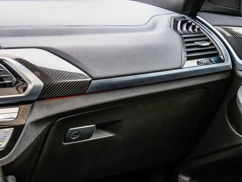 Used 2021 BMW X4 xDrive30i w/ M Sport Package image 17