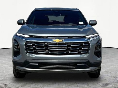 New 2026 Chevrolet Equinox LT image 2