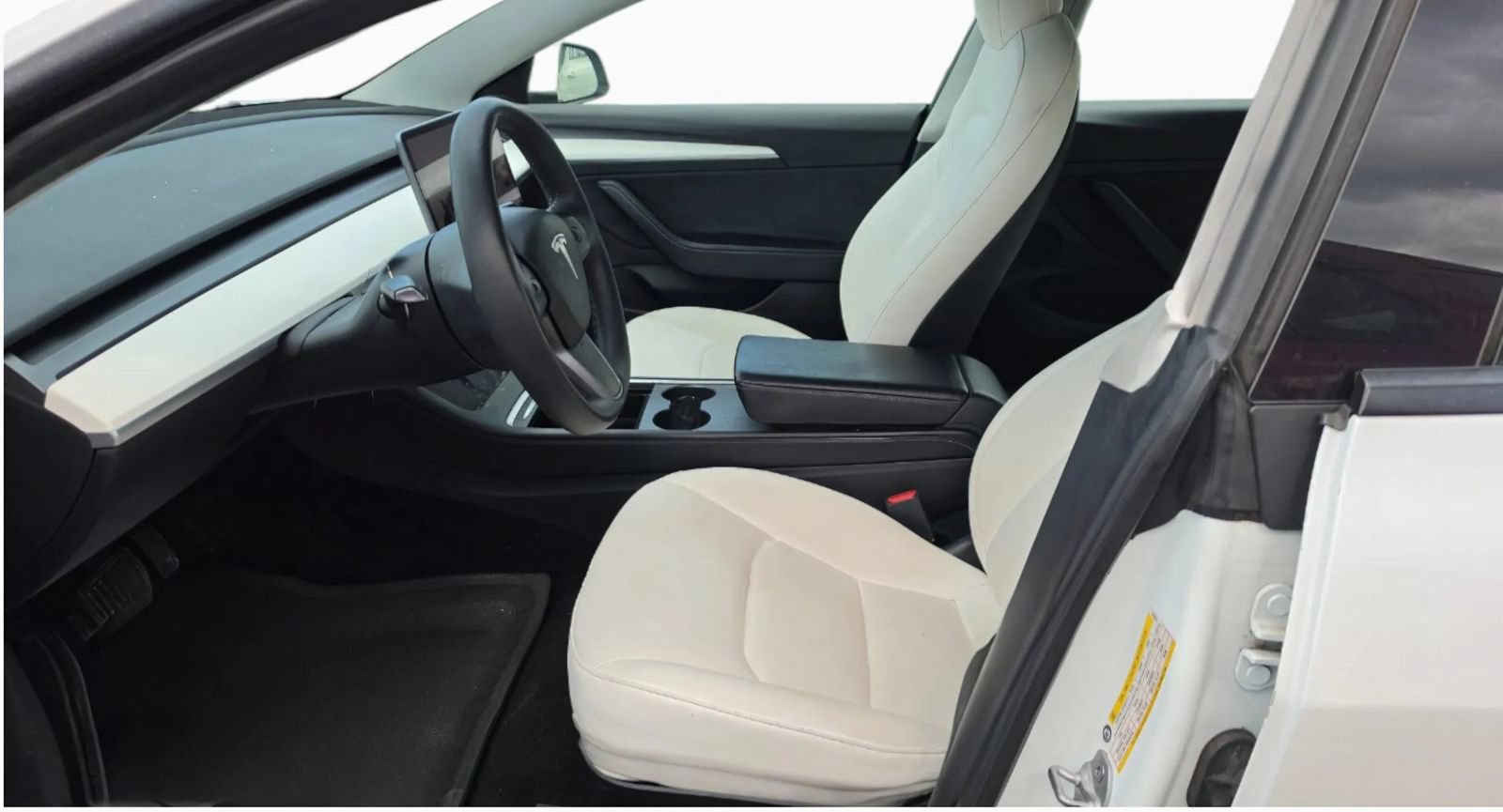 Used 2021 Tesla Model 3 Standard Range Plus RWD image 6