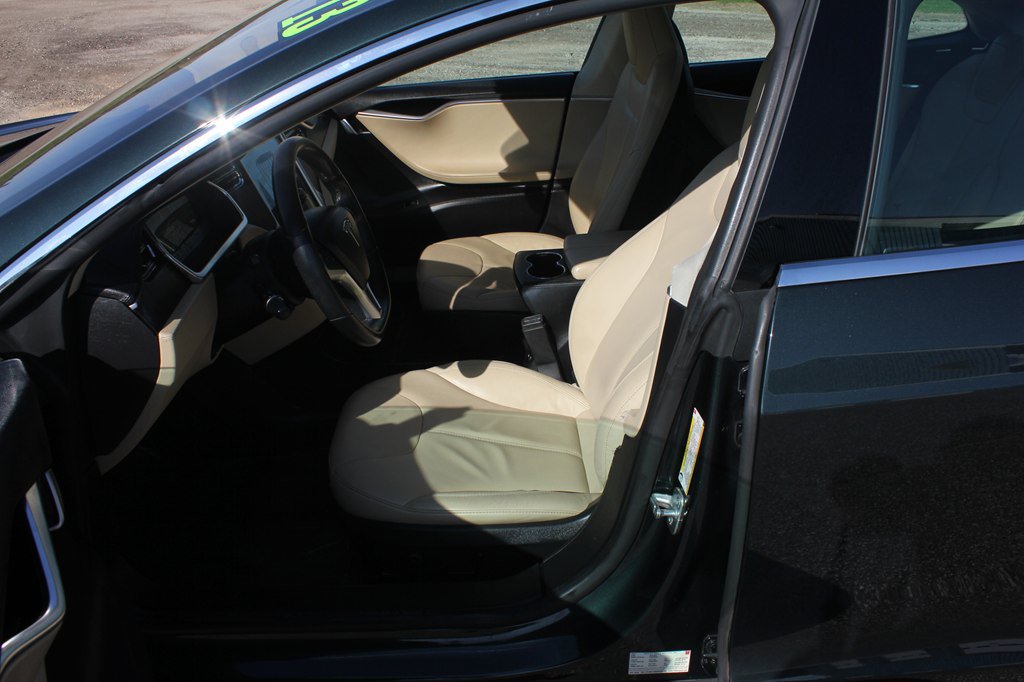 Used 2013 Tesla Model S RWD image 28