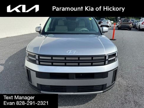 Used 2024 Hyundai Santa Fe SEL AWD/4WD image 2