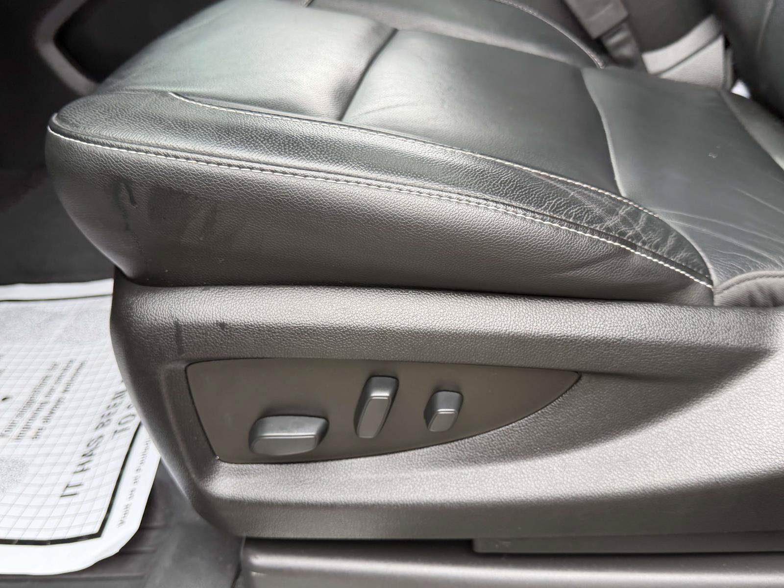Used 2019 Chevrolet Tahoe LT w/ Off-Road Package AWD/4WD image 28