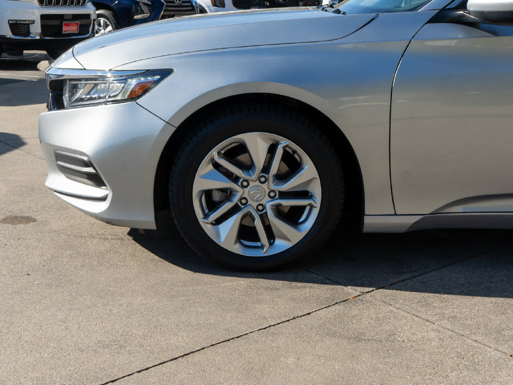Used 2019 Honda Accord LX image 25