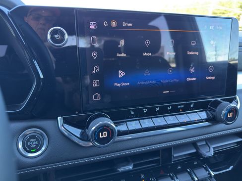 Used 2023 Chevrolet Colorado LT w/ LT Convenience Package II image 27