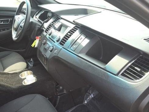 Used 2018 Ford Taurus Police Interceptor AWD image 30