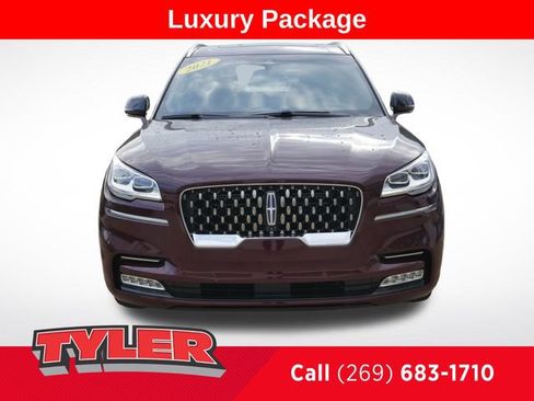 Used 2021 Lincoln Aviator Grand Touring w/ Equipment Group 302A AWD/4WD image 2