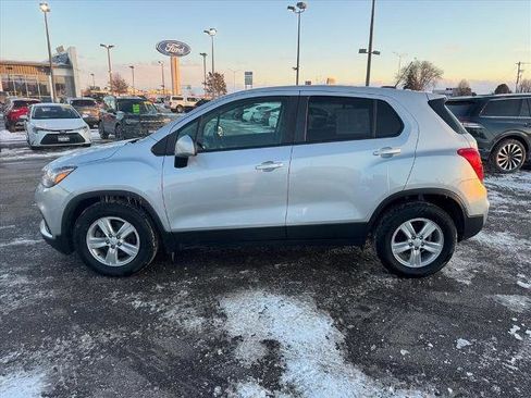 Used 2021 Chevrolet Trax LS w/ Tint and Cruise Package image 3