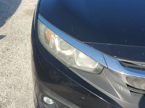 Used 2016 Honda Civic EX-T image 2