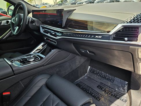 Used 2025 BMW X6 xDrive40i w/ Premium Package AWD/4WD image 23