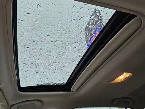 Used 2017 Subaru Outback 2.5i Premium image 17