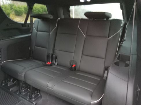 Used 2026 Cadillac Escalade ESV Sport w/ Touring Package AWD/4WD image 25