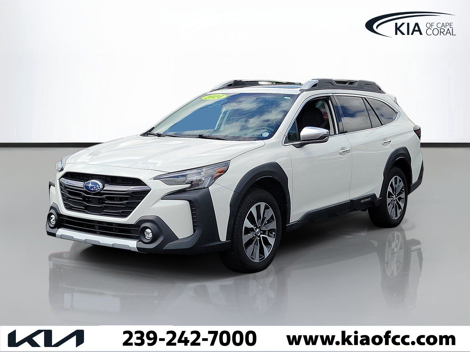 Used 2024 Subaru Outback Touring XT AWD/4WD image 3