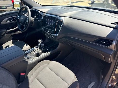 Used 2023 Chevrolet Traverse LT w/ LPO, Floor Liner Package AWD/4WD image 30