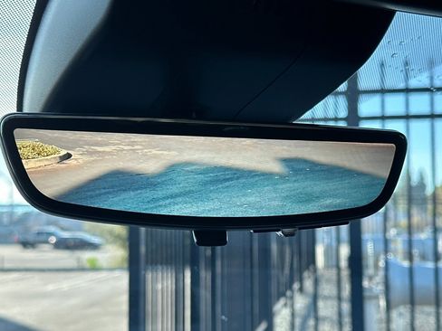 Certified 2025 Chevrolet Suburban High Country image 25