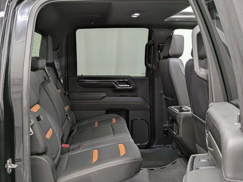 Used 2024 GMC Sierra 2500 AT4 w/ AT4 Premium Plus Package AWD/4WD image 26