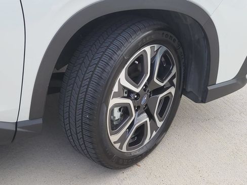 Used 2023 Subaru Ascent Limited AWD/4WD image 6