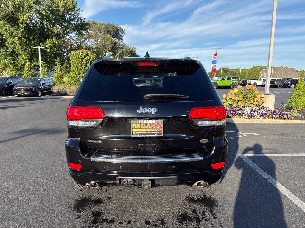 Used 2018 Jeep Grand Cherokee Overland AWD/4WD image 4