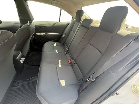 Used 2025 Toyota Corolla LE FWD image 22