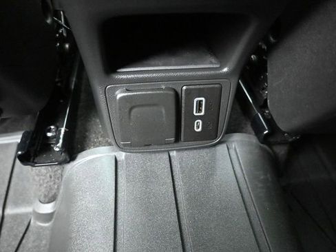 Used 2023 Buick Encore GX Essence w/ Experience Buick Package image 25