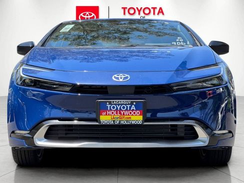 New 2026 Toyota Prius Plug-In Hybrid FWD image 8