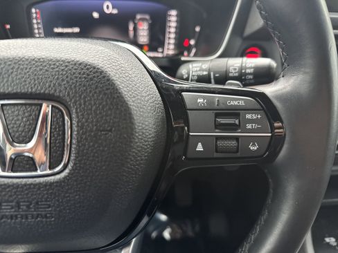 Used 2023 Honda Pilot Elite image 31