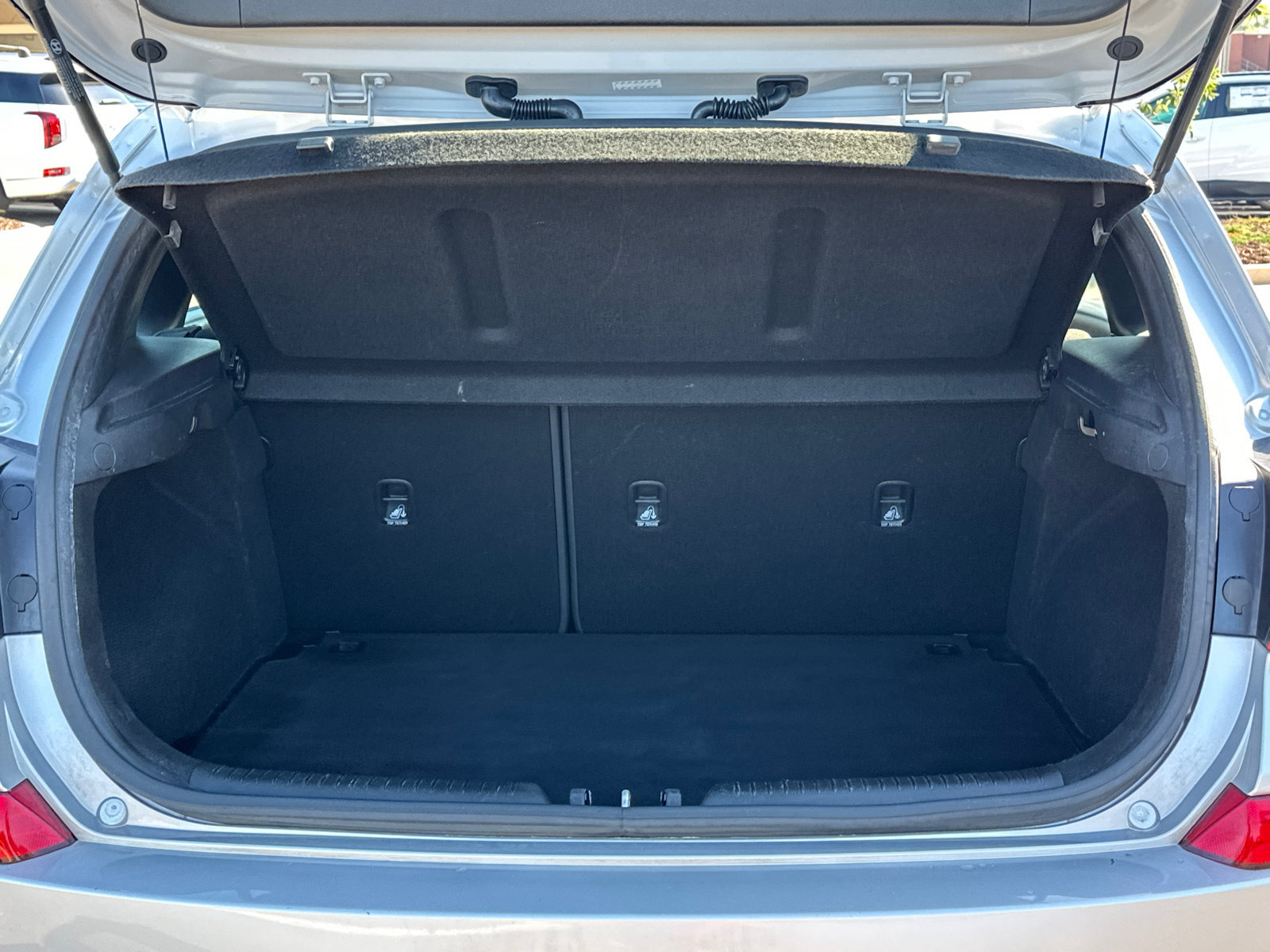 Used 2018 Hyundai Elantra GT w/ Style Package 02 FWD image 16