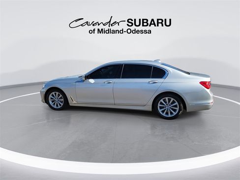 Used 2019 BMW 740i xDrive w/ Executive Package image 4