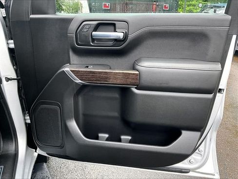 Used 2020 GMC Sierra 1500 SLE w/ SLE Value Package AWD/4WD image 19