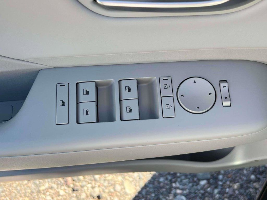 New 2027 Hyundai Kona SEL Premium AWD/4WD image 31