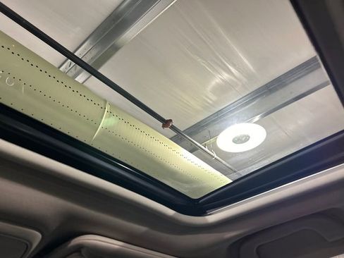 Used 2021 Subaru Forester Touring image 25