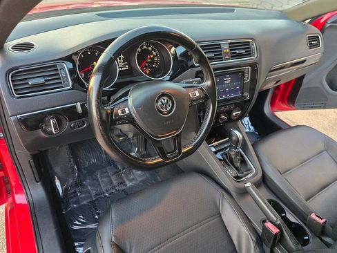 Used 2018 Volkswagen Jetta Sport FWD image 19