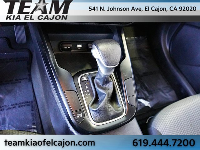 Certified 2025 Kia Soul LX w/ LX Technology Package FWD image 30