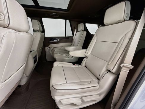 Used 2026 GMC Yukon Denali w/ Sun & Power Step Package AWD/4WD image 23