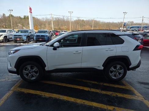 Certified 2025 Toyota RAV4 XLE image 9