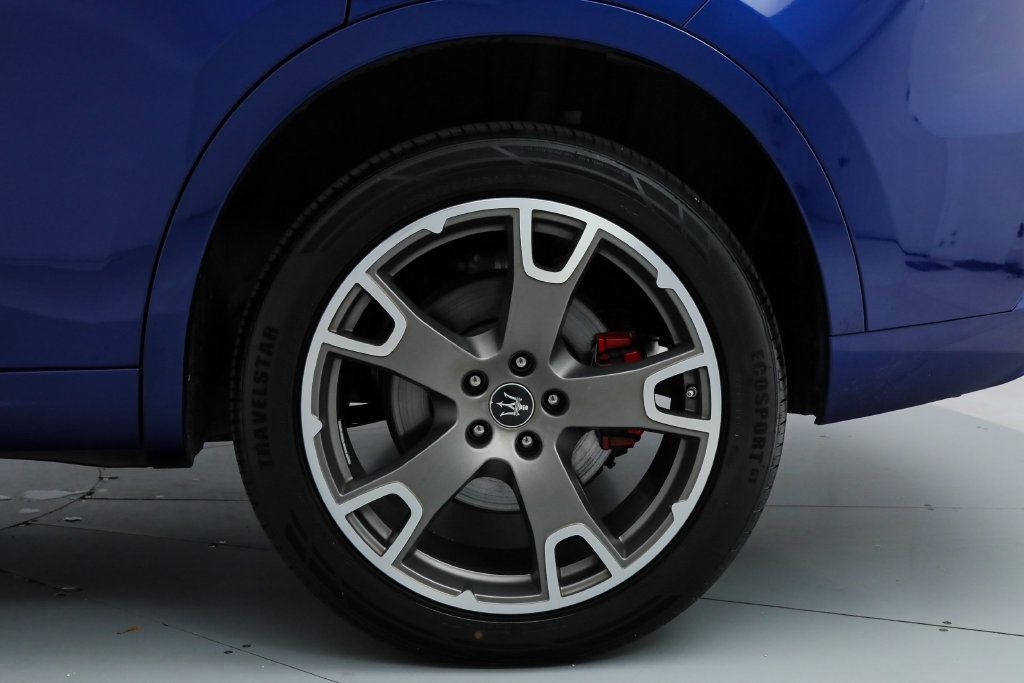 Certified 2023 Maserati Levante GT AWD/4WD image 19