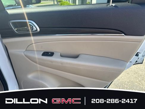 Used 2019 Jeep Grand Cherokee Limited w/ Luxury Group II AWD/4WD image 15