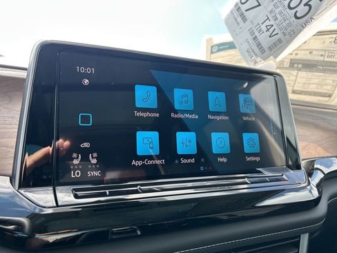 New 2026 Volkswagen Atlas SE FWD image 34