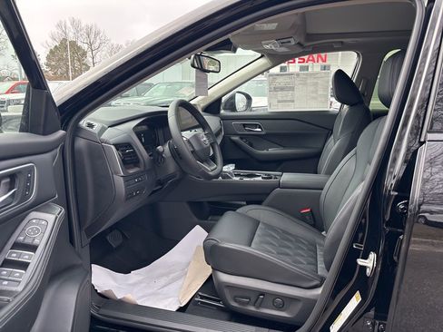New 2026 Nissan Rogue Platinum w/ Platinum Premium Package AWD/4WD image 14