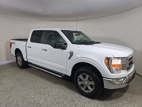 Used 2023 Ford F150 XLT w/ XTR Package AWD/4WD image 4