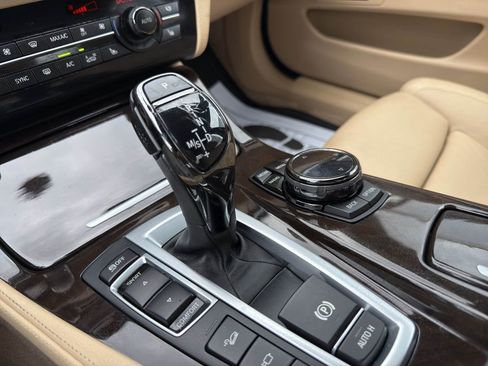 Used 2014 BMW 550i xDrive Sedan AWD/4WD image 15