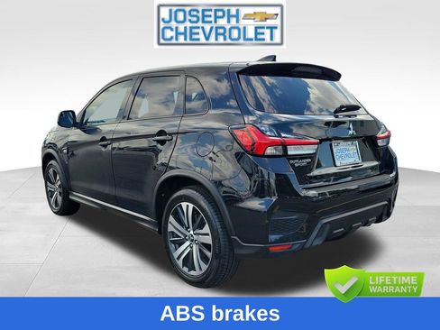 Used 2020 Mitsubishi Outlander Sport ES FWD image 3