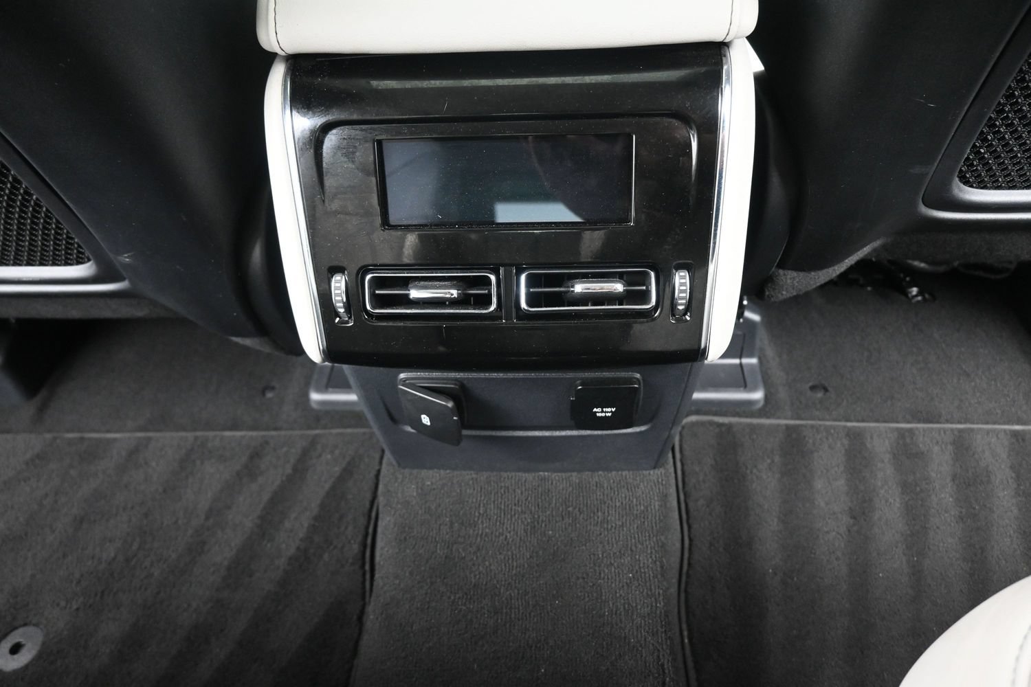 Used 2025 Lincoln Aviator 2WD image 25