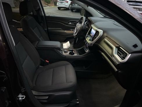 Used 2020 GMC Acadia SLE image 7