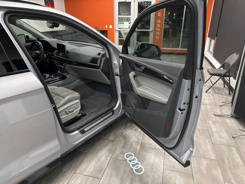 Used 2019 Audi Q5 2.0T Premium Plus image 37