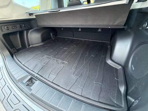 Used 2023 Subaru Forester Touring AWD/4WD image 61
